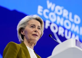 Von der Leyen vows 'unflinching' response to Trump's Greenland tariff threats