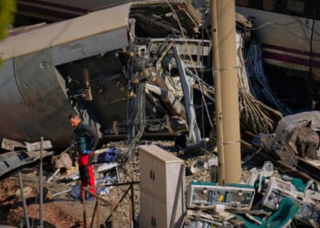 Spain begins 3 days of mourning for deadly train wreck while death toll ticks up to 41