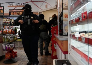 Trump administration urging judge to reject Minnesota's attempt to stop its immigration crackdown