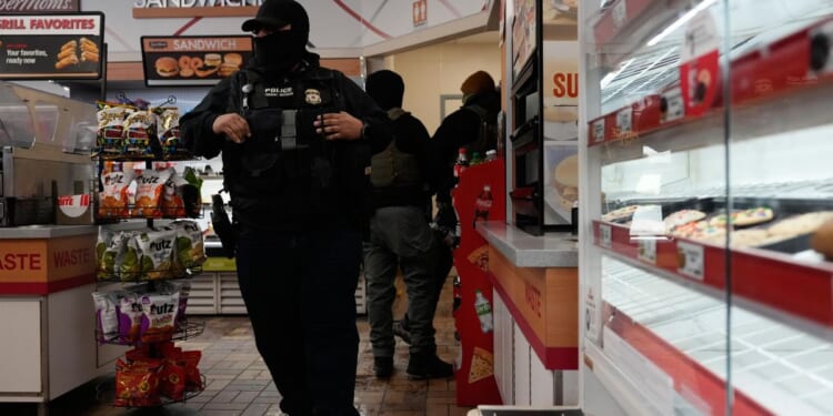 Trump administration urging judge to reject Minnesota's attempt to stop its immigration crackdown