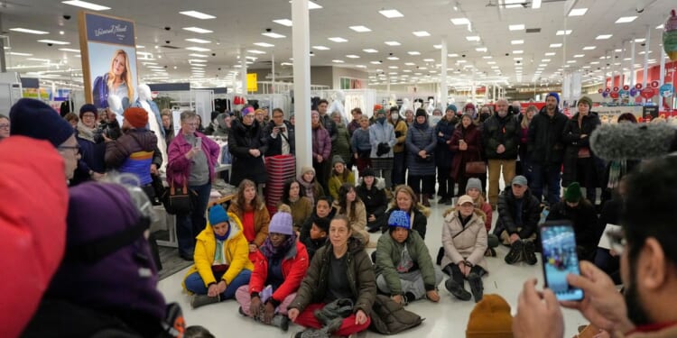 Anti-ICE protesters in Minnesota target Target