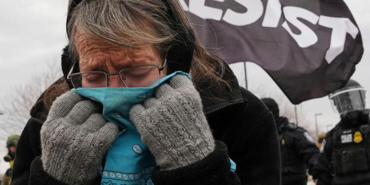 Appeals court opens the way for ICE's use of pepper spray on Minnesota protesters