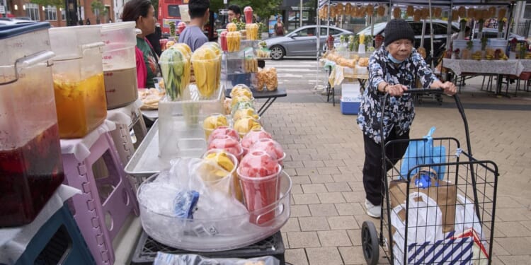 Homicide rates on track to be lowest since turn of 20th century, report says