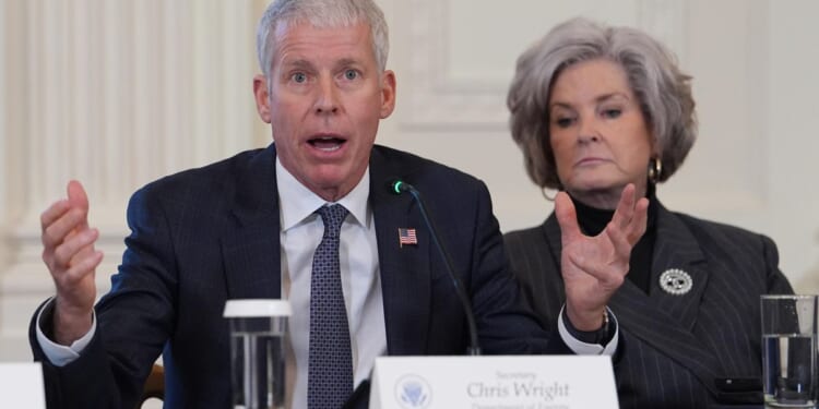 Energy Department prepares backup power to battle winter storm