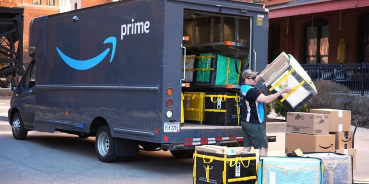 Amazon to lay off thousands of corporate employees next week