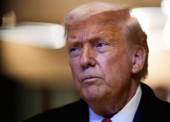 Trump traveling to Iowa to kick off domestic travel blitz, focus on midterms