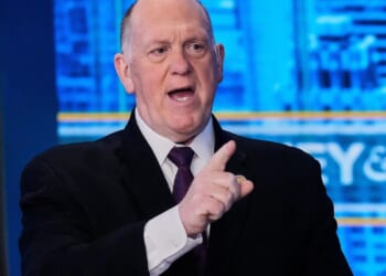 What to know about Tom Homan, Trump's border czar, as he heads to Minneapolis