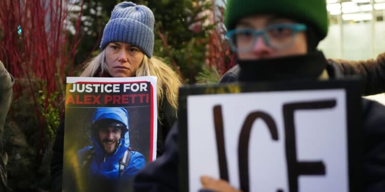 Minnesota's chief federal judge slams ICE for ignoring court orders