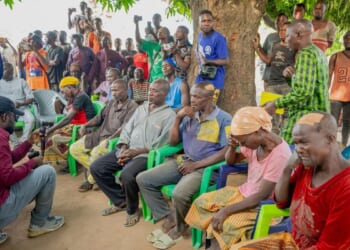 U.S. sends weapons to Nigeria just before kidnappers grab 176 Christians