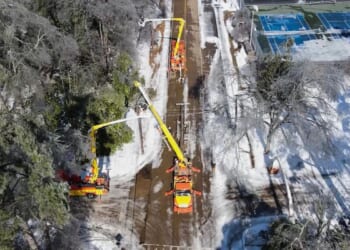 South bracing for another blast of cold as crews race to restore power, open roads