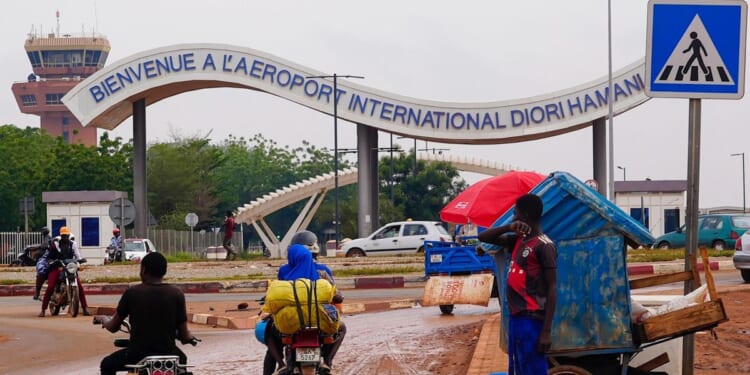 ISIS claims responsibility for Niger air base attack