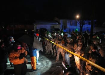 Ex-CIA Officer Says Minneapolis Rioters Use Insurgency Tactics – PJ Media