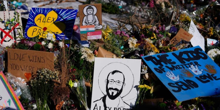 Family of Alex Pretti retains lawyers who helped prosecute the George Floyd case