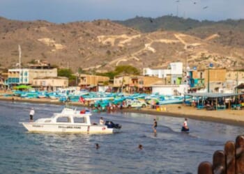 Officials are investigating a gruesome find at an Ecuadorian tourist beach.