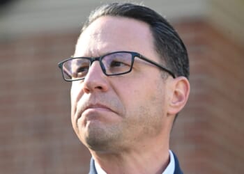 Shapiro Criticizes Vance Despite Similar Holocaust Remembrance Post