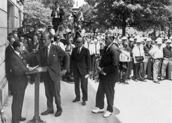 Twin Cities Law Enforcement Abandons Hotel to Mob – HotAir