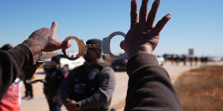 Judge orders ICE to let members of Congress make snap inspections