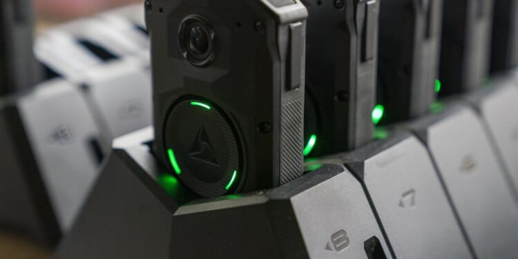 DHS to make all agents in Minnesota wear body cams