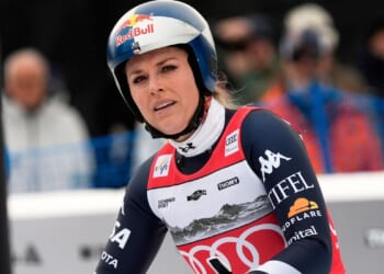 Lindsey Vonn 'confident' she will race at Olympics despite 'completely ruptured' ACL in left knee