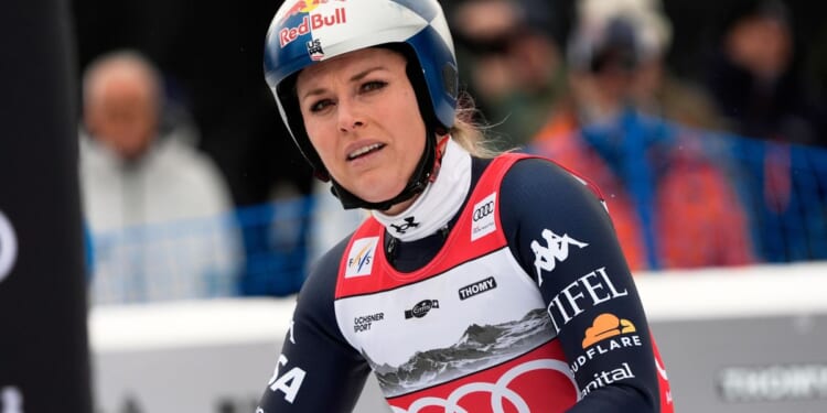 Lindsey Vonn 'confident' she will race at Olympics despite 'completely ruptured' ACL in left knee