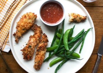 Super Bowl Sunday snack idea: Crispy chicken strips with apricot mustard dipping sauce