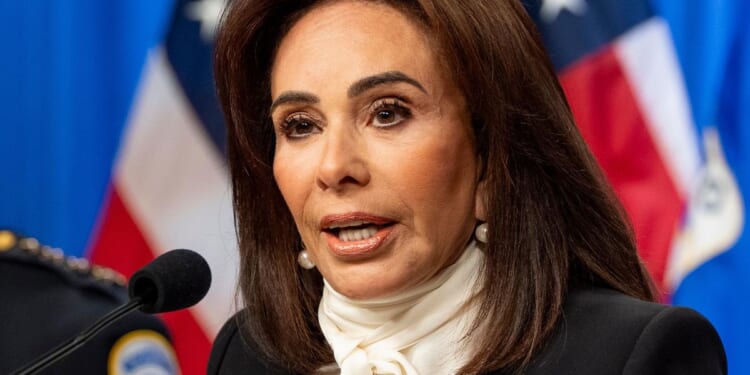 Republicans push back on Jeanine Pirro after she threatens jail time for lawful gun owners