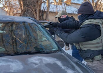 Anti-ICE activists arrested in Minneapolis after trailing immigration agents' vehicles