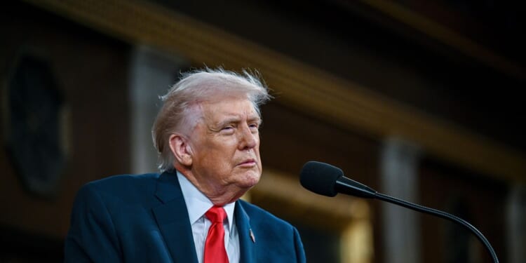 Appeals court backs Trump's union-stripping executive order