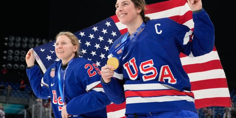 Hilary Knight calls Trump's women's hockey remark 'distasteful' as Tucci dinner goes viral