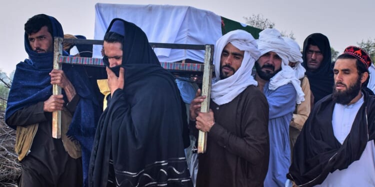 Pakistan carries out airstrikes inside Afghanistan with no letup in border fighting