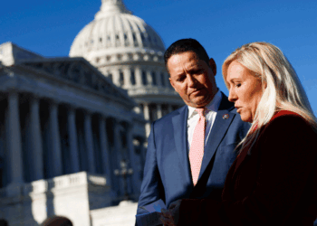 Republican Fears Midterm Loss After Gonzales' Scandal