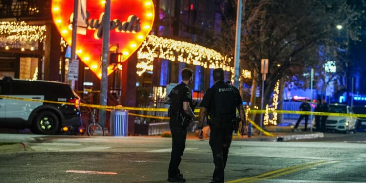 Shooting inside Austin bar leaves 2 dead, wounds 14; suspect killed by police