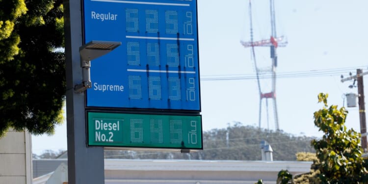 Gas hits highest average price since fall 2024; Trump says he’s not worried