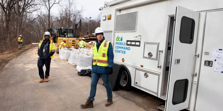 Maryland, Virginia health officials lift some recreational water advisories for Potomac River