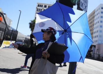 Winter heat wave sends temperatures into the 90s in Southern California