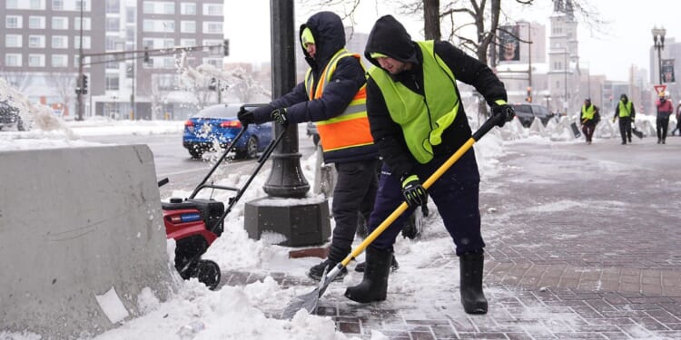 Severe storms pummel parts of U.S. with snow and high winds and raise tornado threat