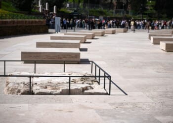 Colosseum’s new look re-creates footprints of long-gone columns