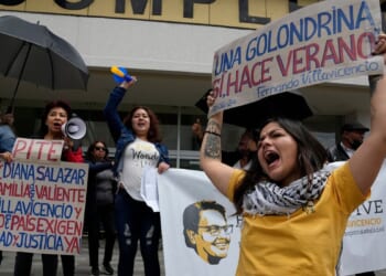 Mexico arrests suspect wanted in the 2023 killing of Ecuadorian candidate and sends him to Colombia