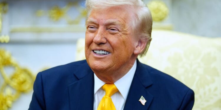 U.S. Mint can begin producing Trump commemorative gold coin after arts commission approves design