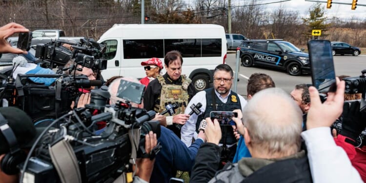 Sheriff denounces antisemitic attack on Michigan synagogue