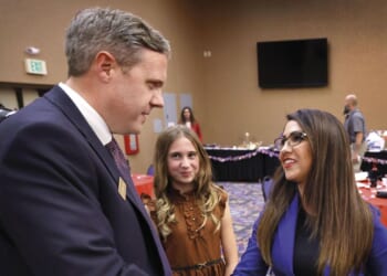 Trump re-endorses Rep. Jeff Hurd after backing his primary challenger over tariff spat