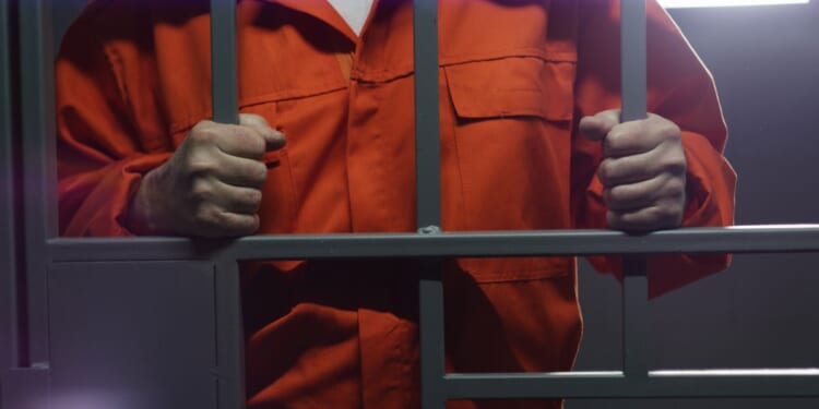 Man arrested for trespassing in Florida while wearing jail uniform from another state