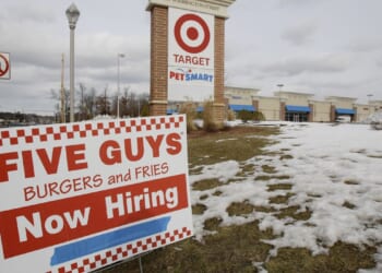 Five Guys CEO Jerry Murrell hands out $1.5M after promo disaster