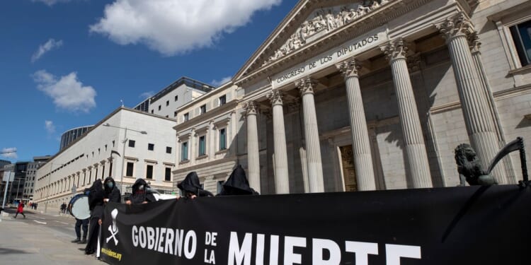 Spanish woman, 25, dies by legal euthanasia in case that drew national spotlight