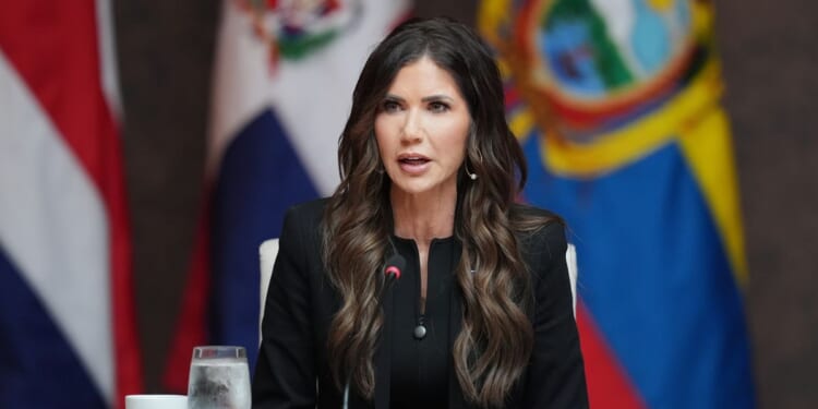 Costa Rica to accept 25 ‘third country’ deportees from U.S. every week