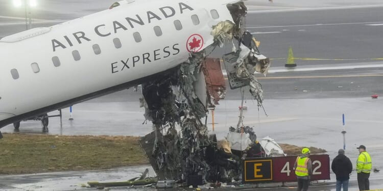 Air Canada CEO will retire this year after his English-only crash message was criticized