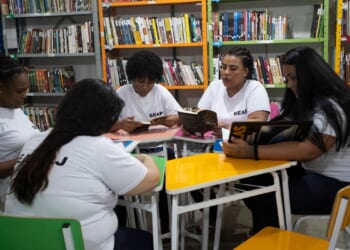 Brazilian inmates find relief and reduce sentences through reading