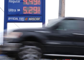 Gas prices eclipse $4 a gallon in the U.S., the highest since 2022