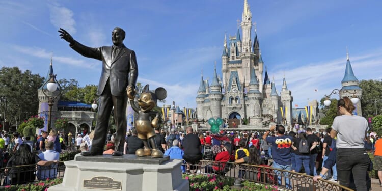 Lawmakers in the spotlight for leaving Washington amid DHS shutdown