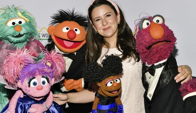 Children’s YouTube Star Ms. Rachel Says 'I Am Political' Amid ICE Facility Fight – PJ Media